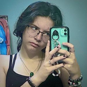 Meet your Posher, Karlee